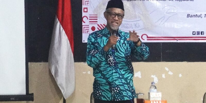 Cholid Mahmud Meninggal Dunia