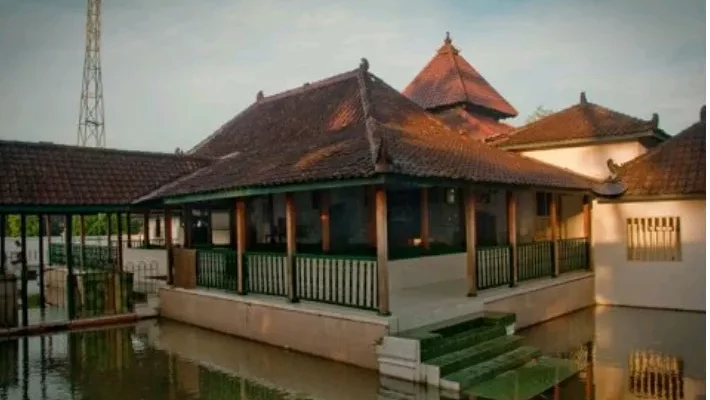 Masjid Pathok Negara