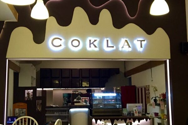 Coklat Cafe, Sajikan Makanan Manis yang Menggoda